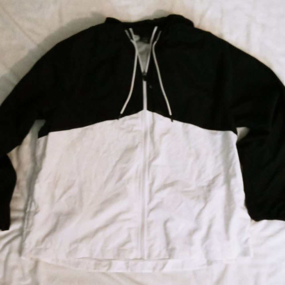 Athletic Brand Black and white hooded Size XL